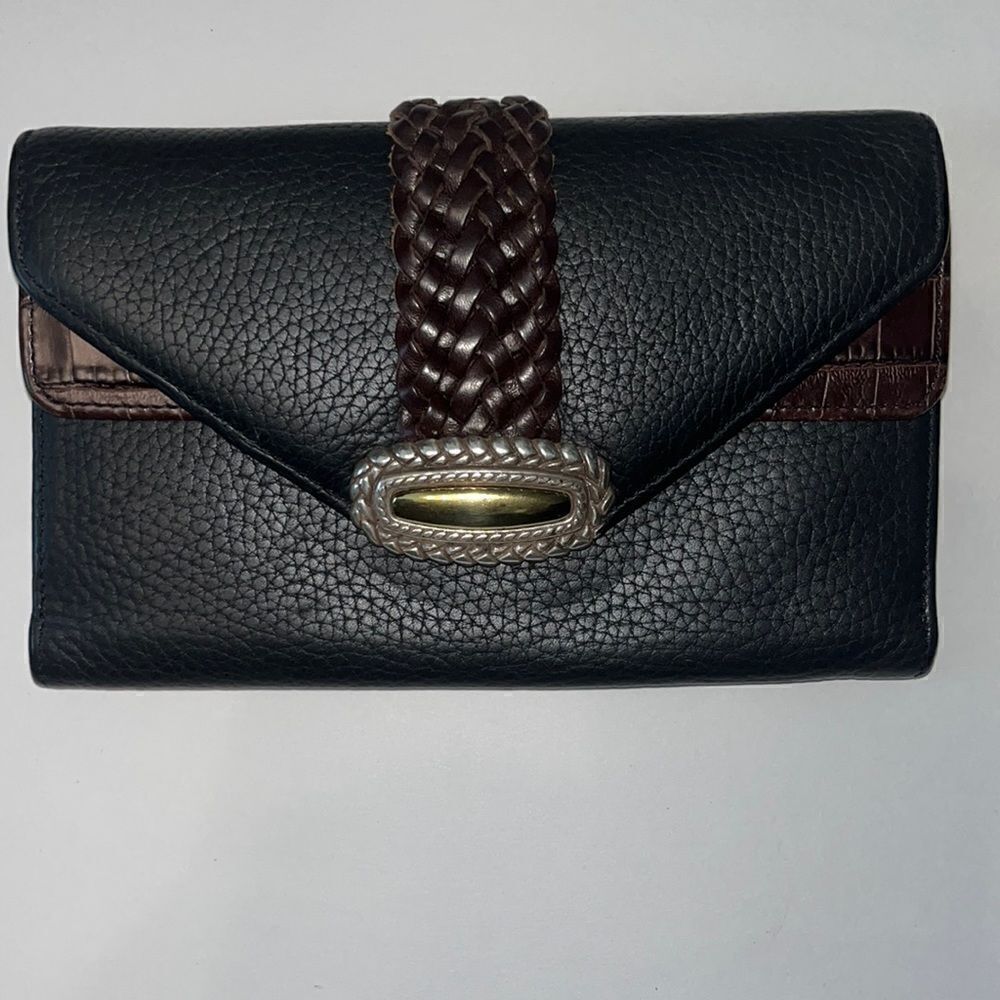 Vintage Brighton black pebbled leather clutch approx 8”x5”x 15” opened.